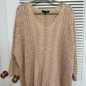 Suzanne Betro V-Neck Sweater in Soft Pink